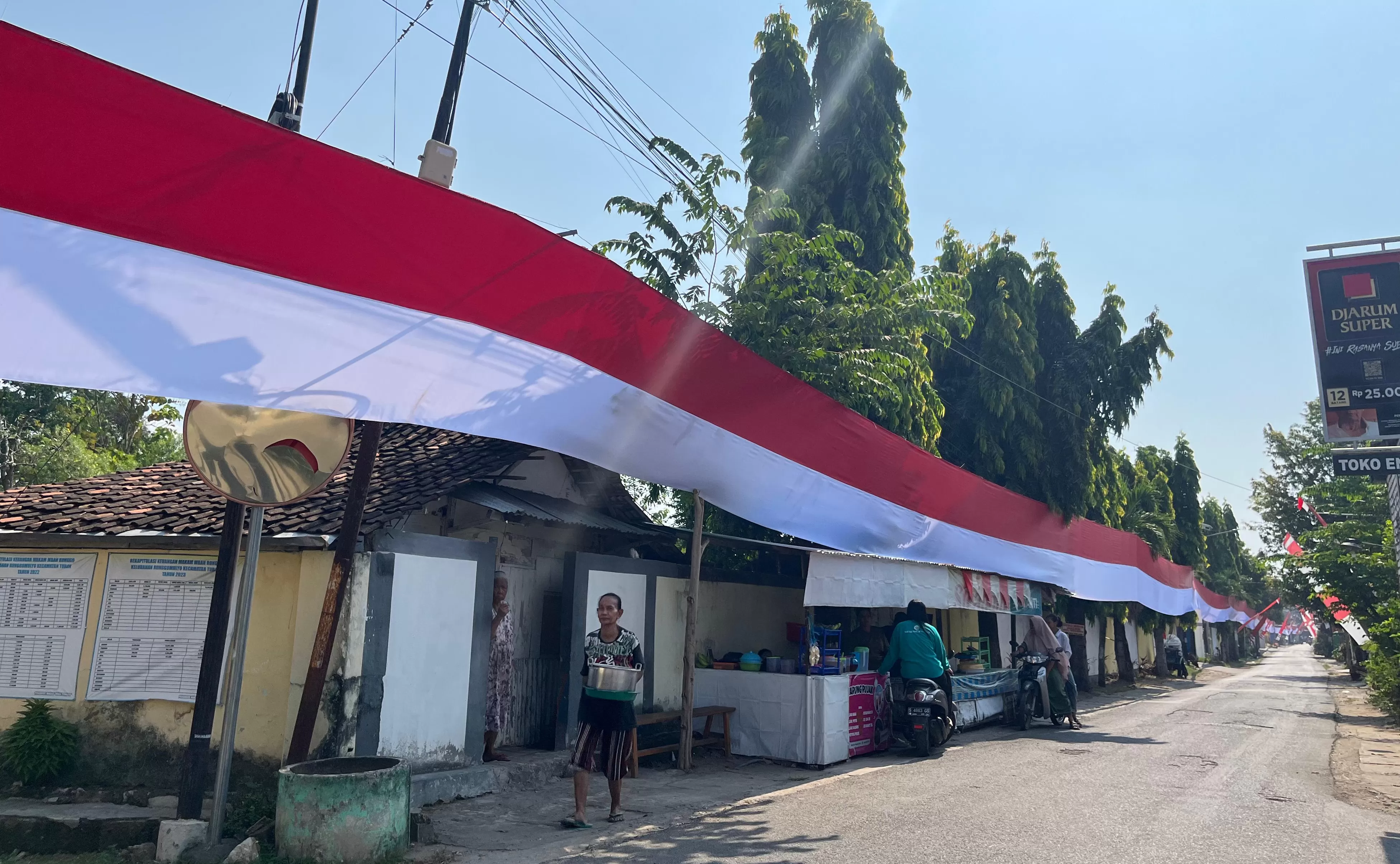 Bendera Merah Putih Sepanjang 1 KM