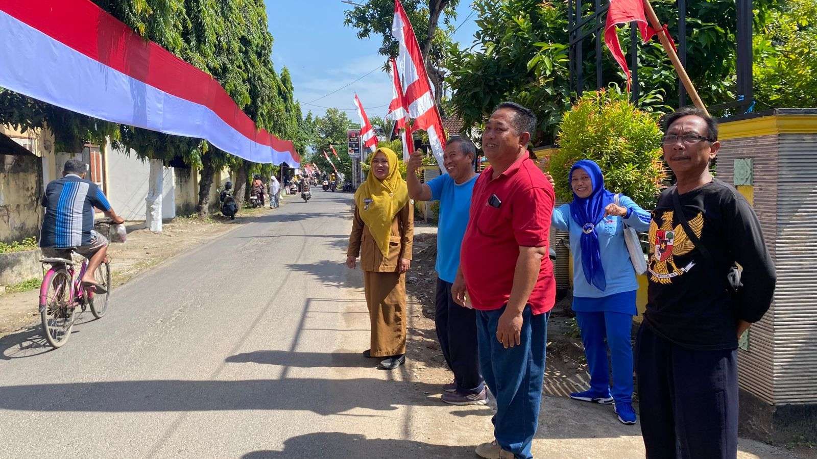 Bendera Merah Putih Sepanjang 1 KM