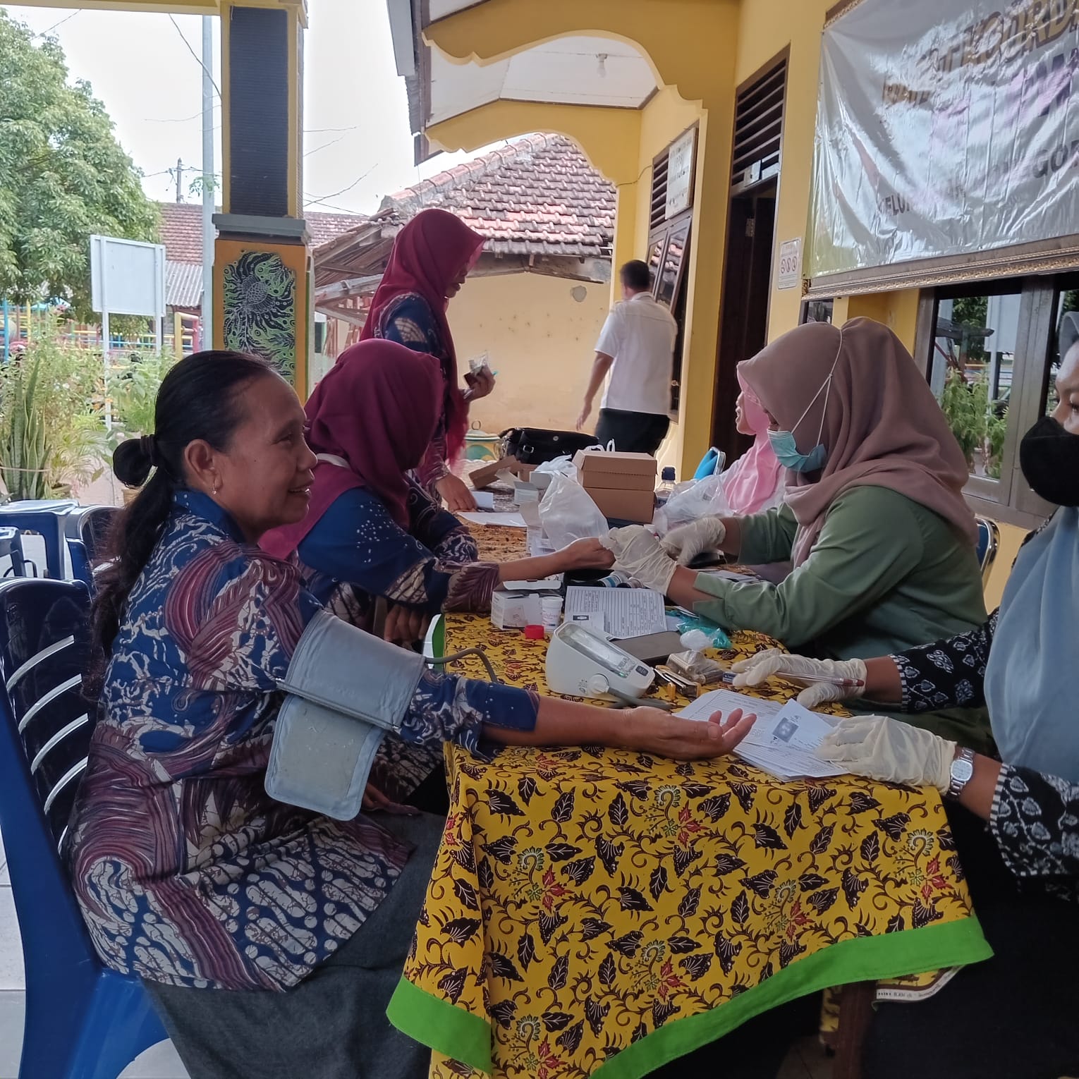 POSYANDU RONGGOMULYO HADIRKAN LAYANAN KESEHATAN GRATIS 